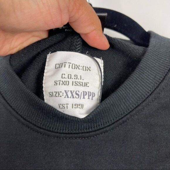 NEW Cotton On Black Woodstock Graphic Crewneck Sweatshirt Long Sleeve Womens XXS - Picture 7 of 8